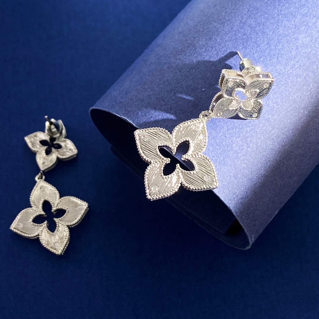 Roberto Coin Princess Flower earrings 18k white gold with diamond accents 3 8cm drop length