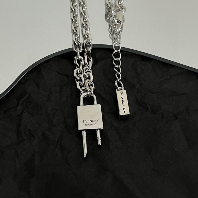 Luxury necklace