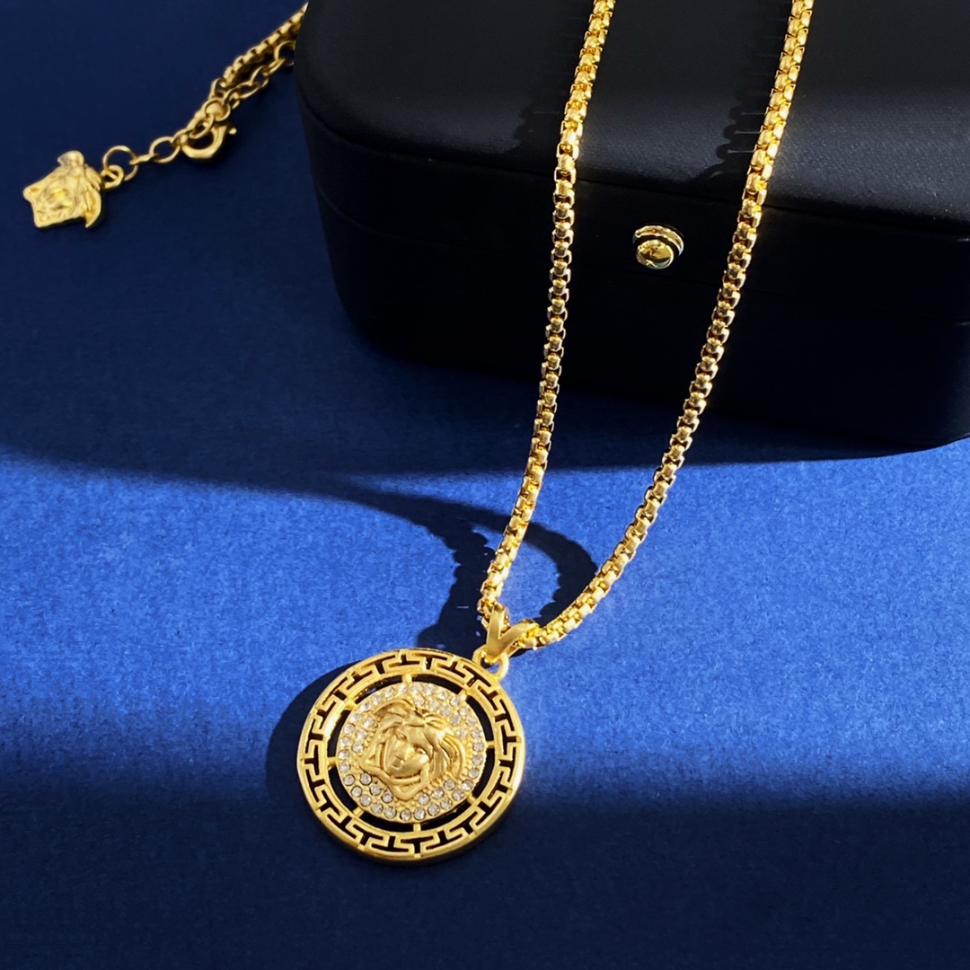 Luxury necklace