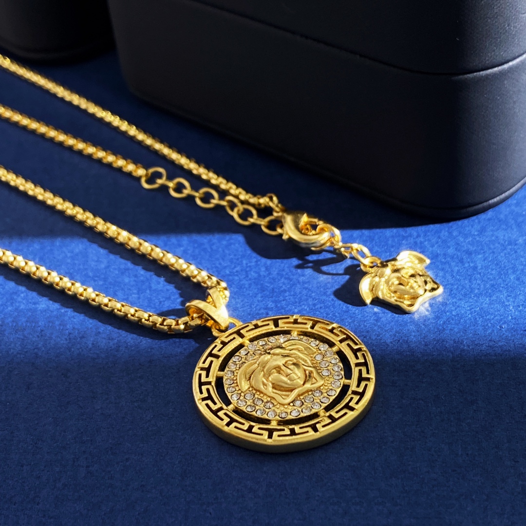 Luxury necklace
