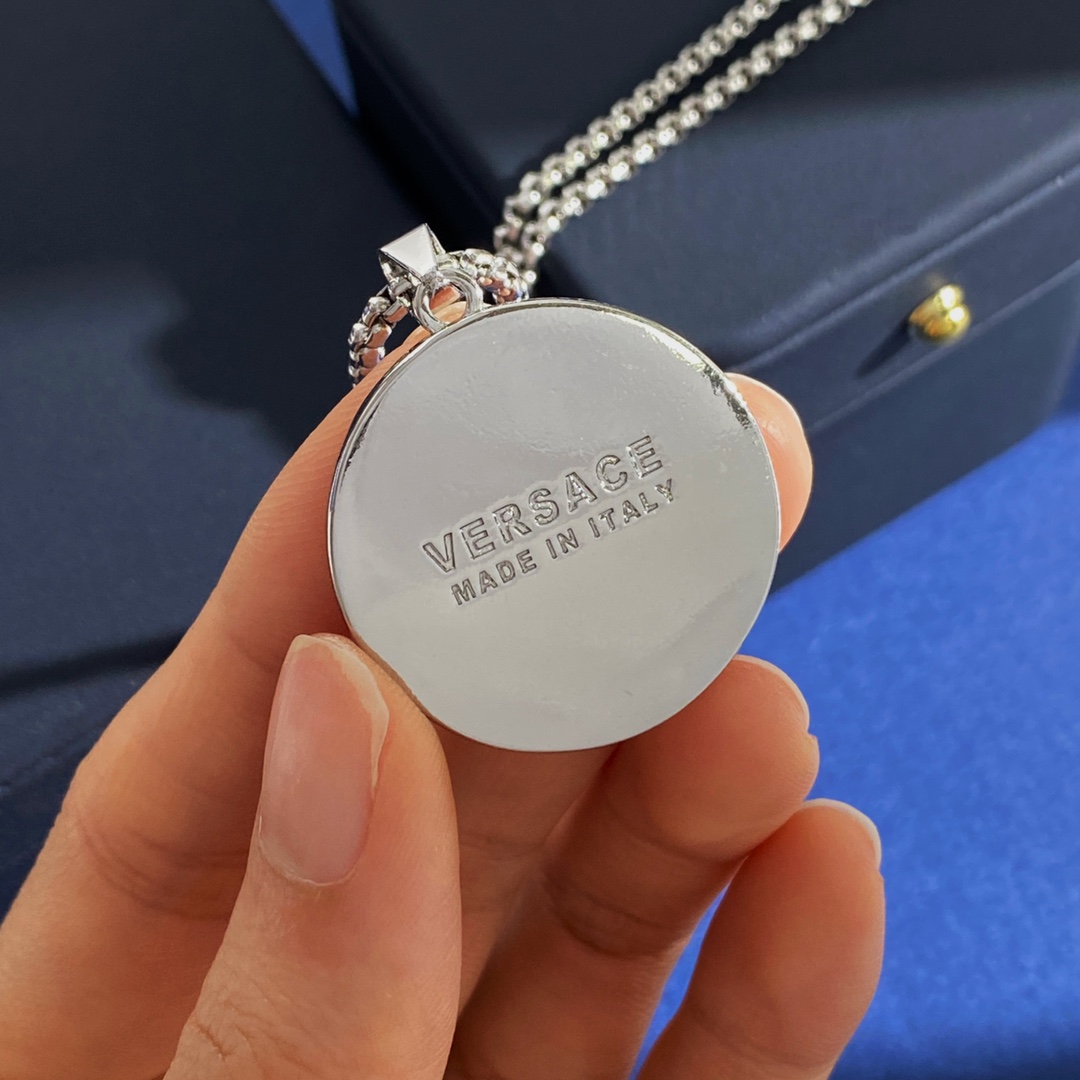 Luxury necklace
