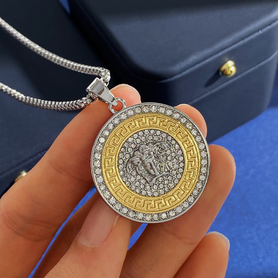 Luxury necklace