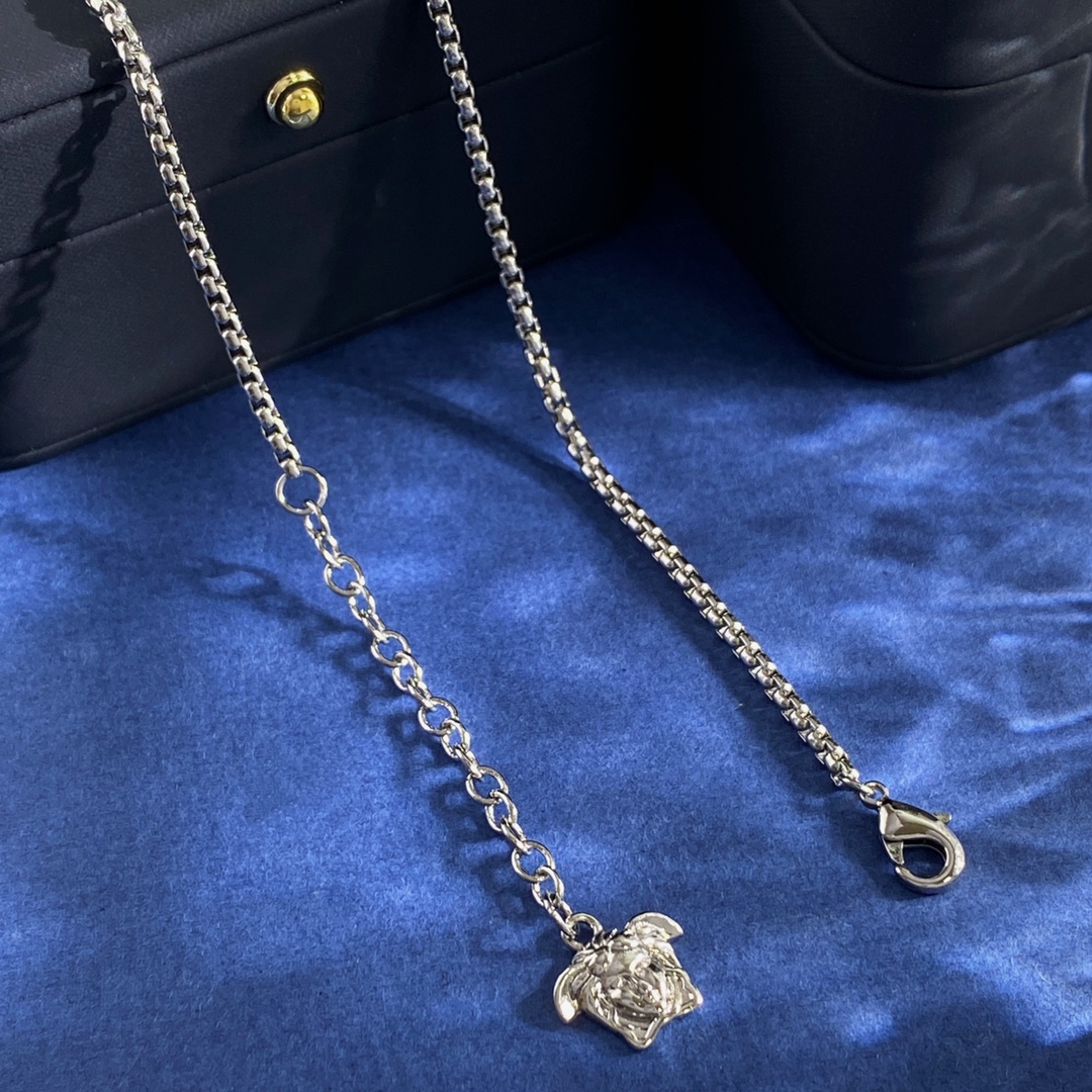 Luxury necklace