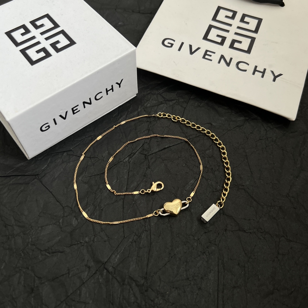 Luxury necklace