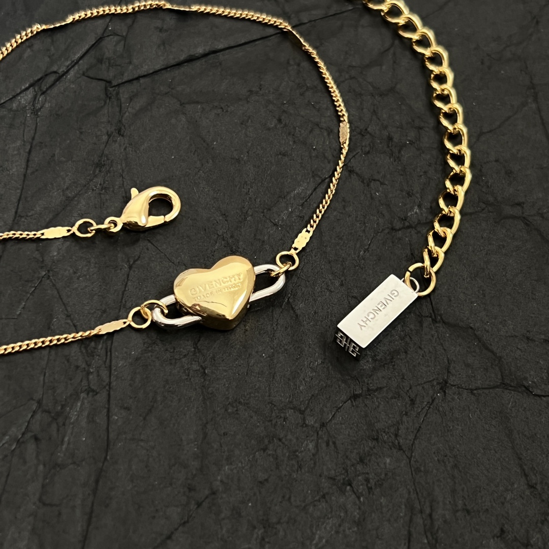 Luxury necklace