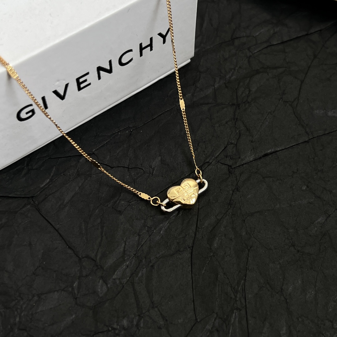 Luxury necklace
