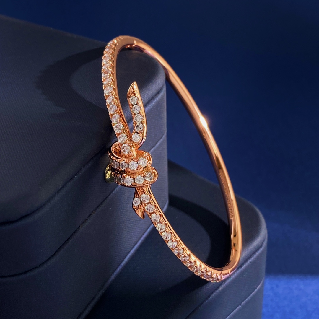 Tiffany Co Tiffany Knot bracelet 18K yellow gold with clear diamonds 18K white gold with clear diamonds 18K rose gold with clear diamonds 17cm