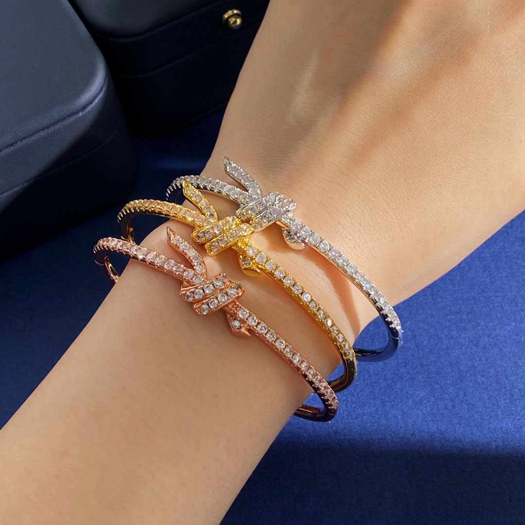 Tiffany Co Tiffany Knot bracelet 18K yellow gold with clear diamonds 18K white gold with clear diamonds 18K rose gold with clear diamonds 17cm