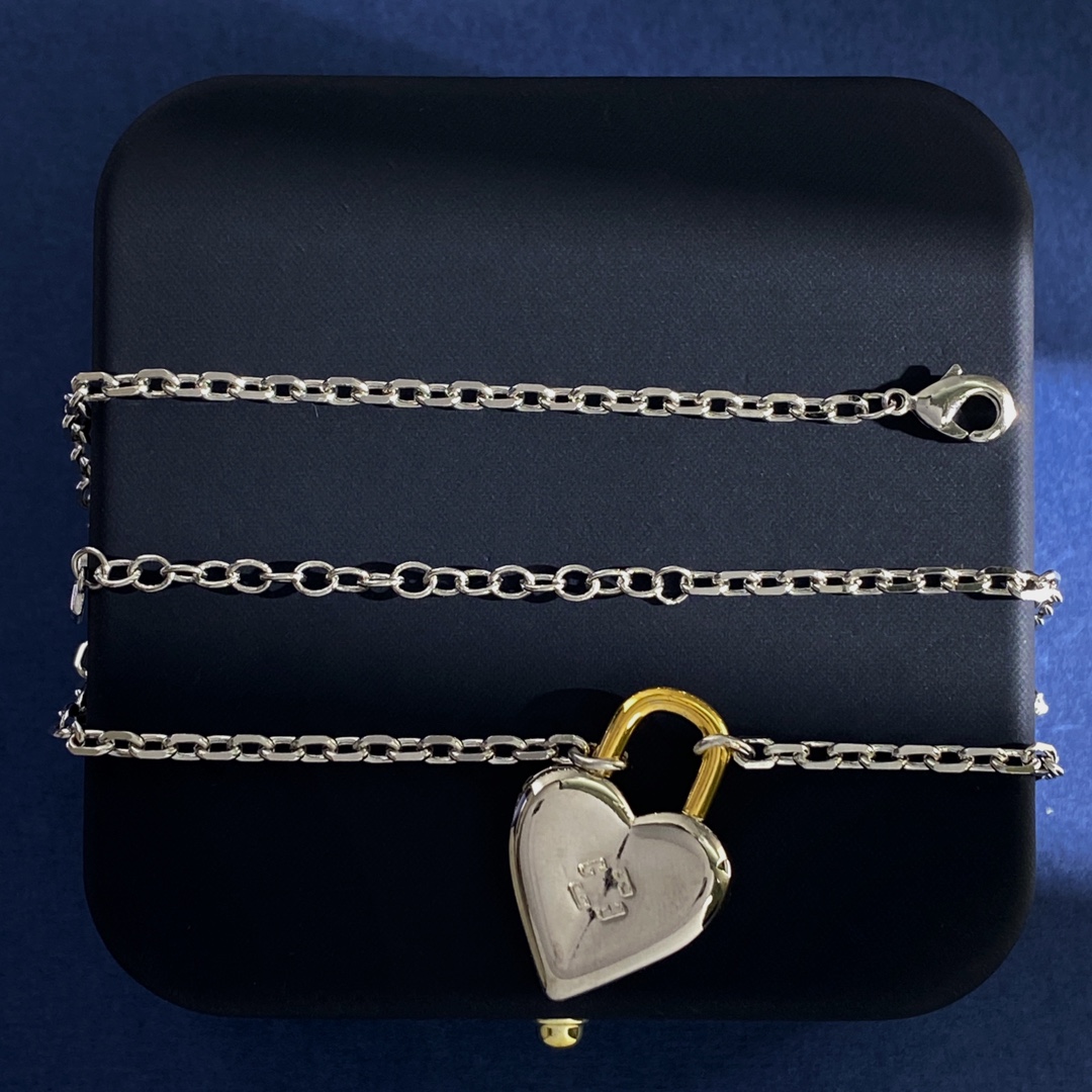 Luxury necklace