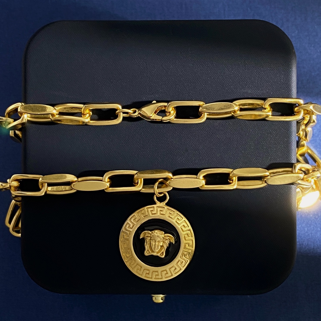 Luxury necklace
