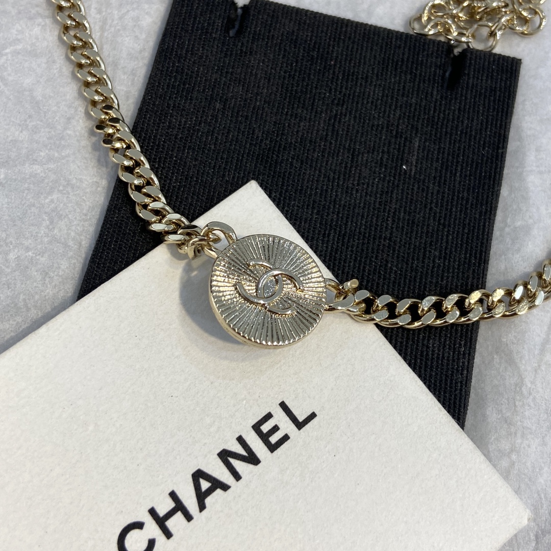 Chanel CC Logo Bijoux Fantaisie Choker necklace Light gold-tone metal black enamel clear crystal accents 40cm with 5cm extender