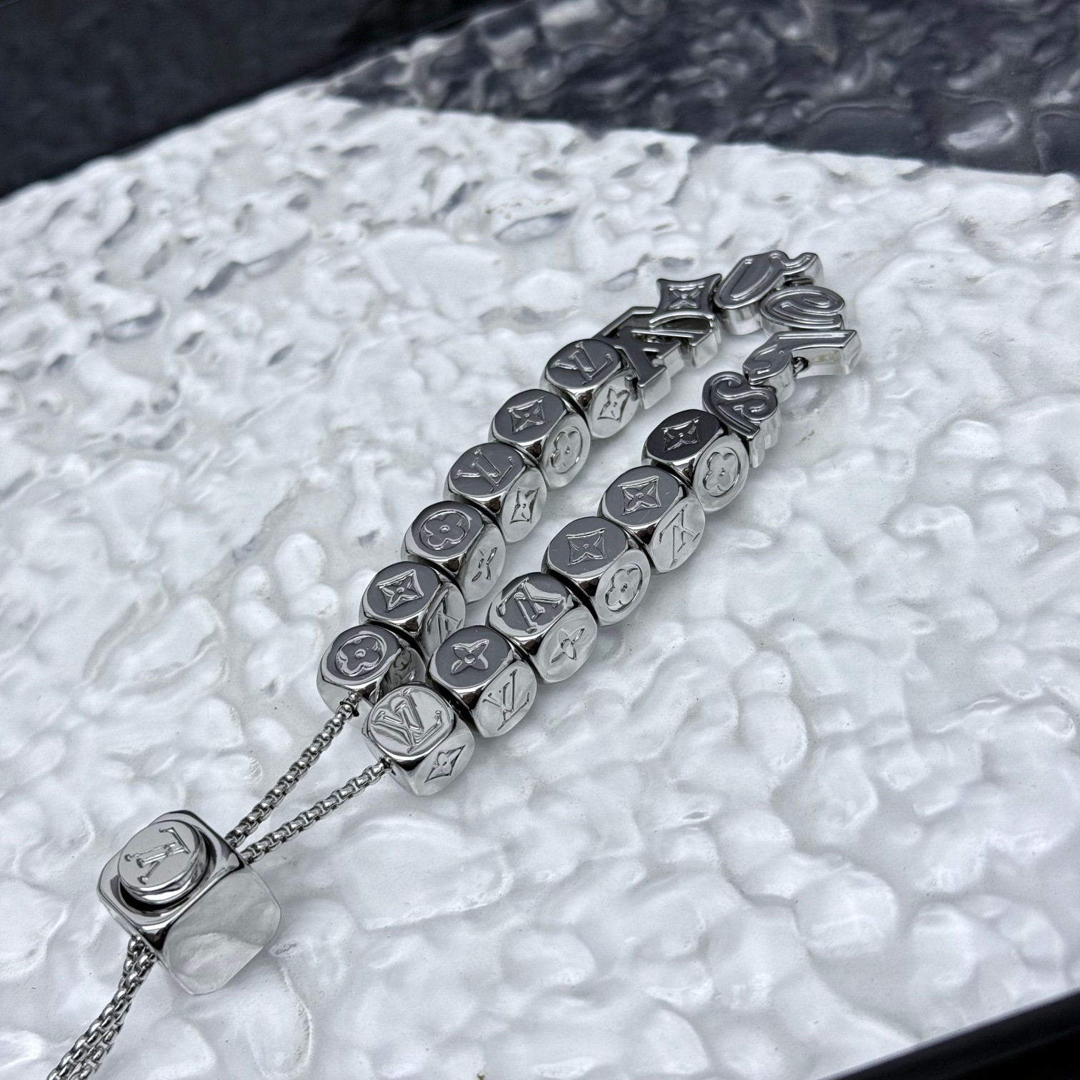 Luxury necklace