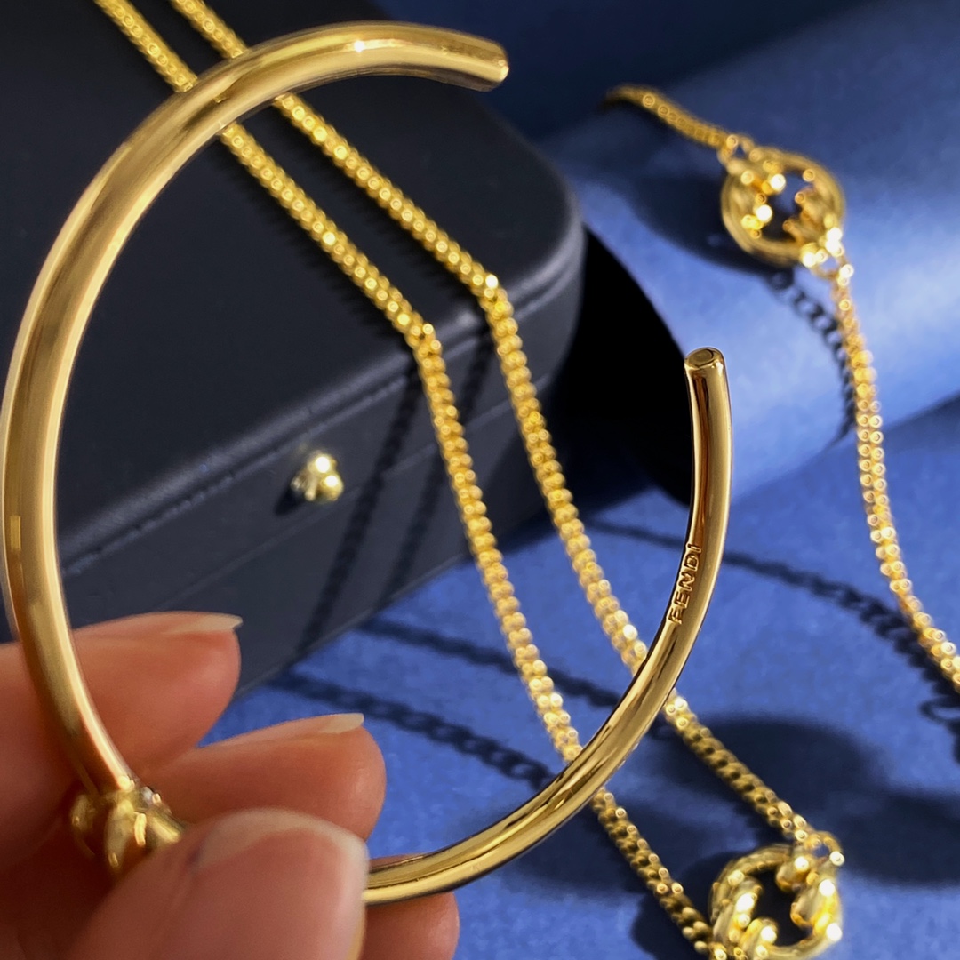 Fendi FD92 bracelet gold 56