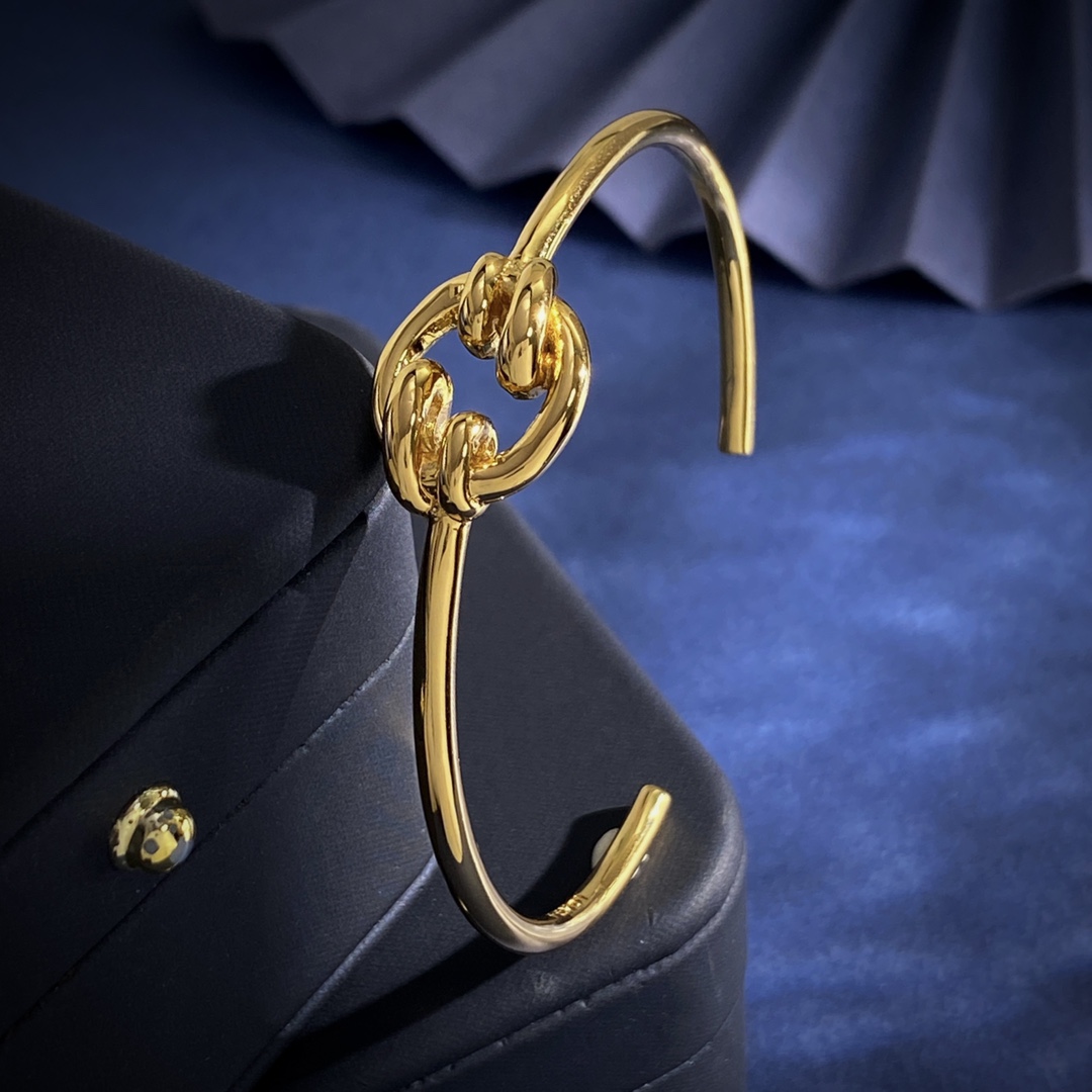 Fendi FD92 bracelet gold 56