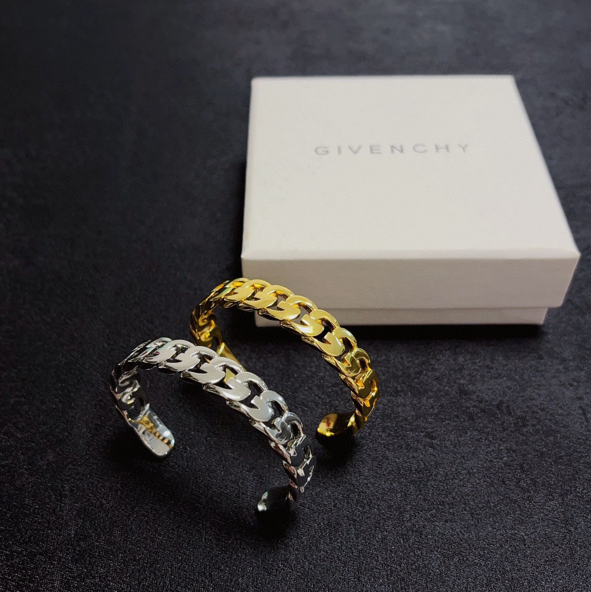 Luxury necklace