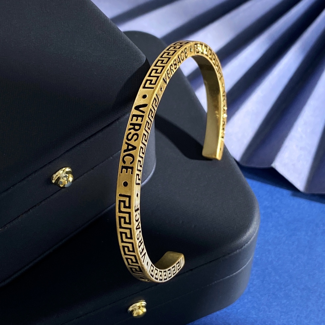 Luxury necklace