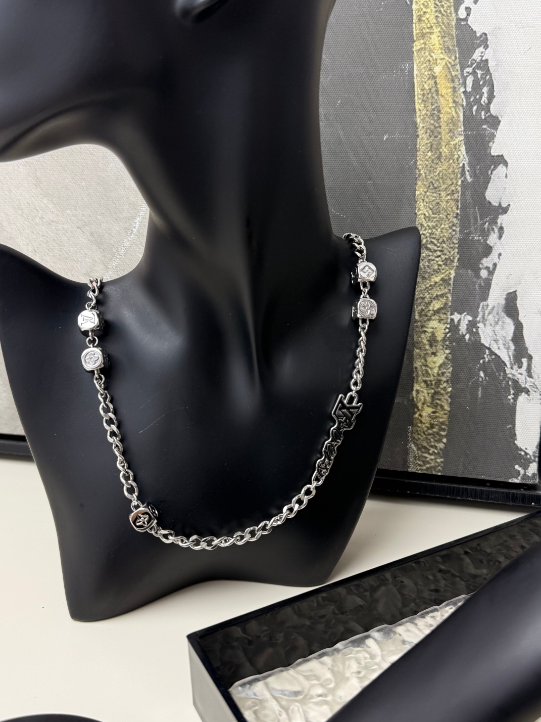 Luxury necklace