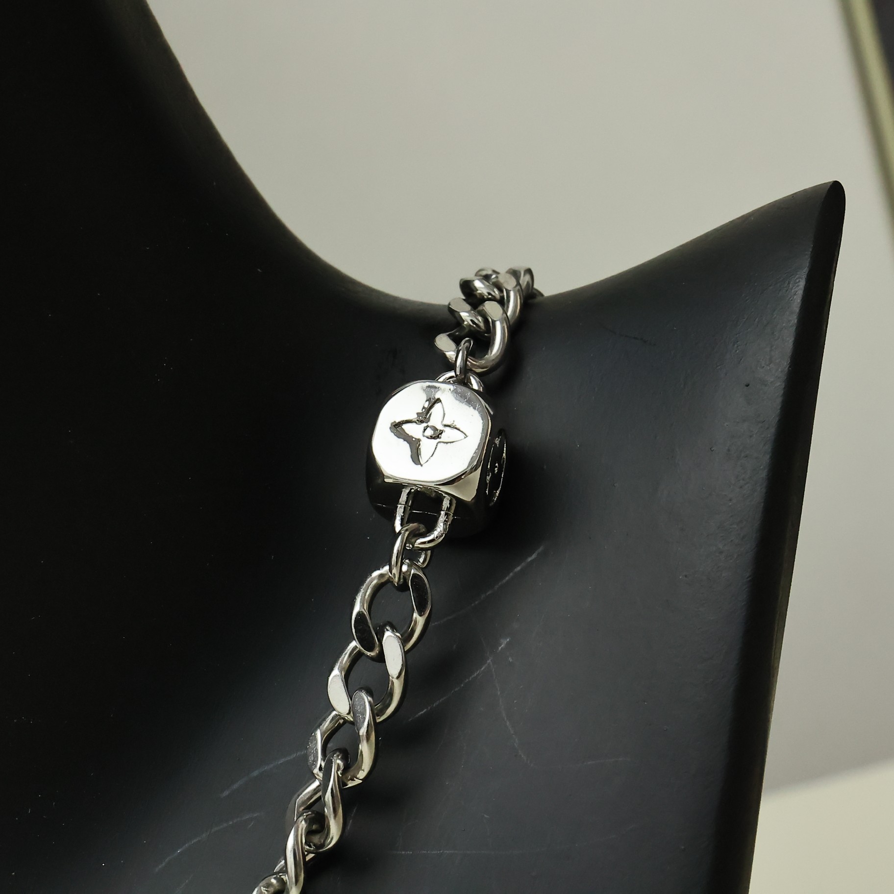 Luxury necklace