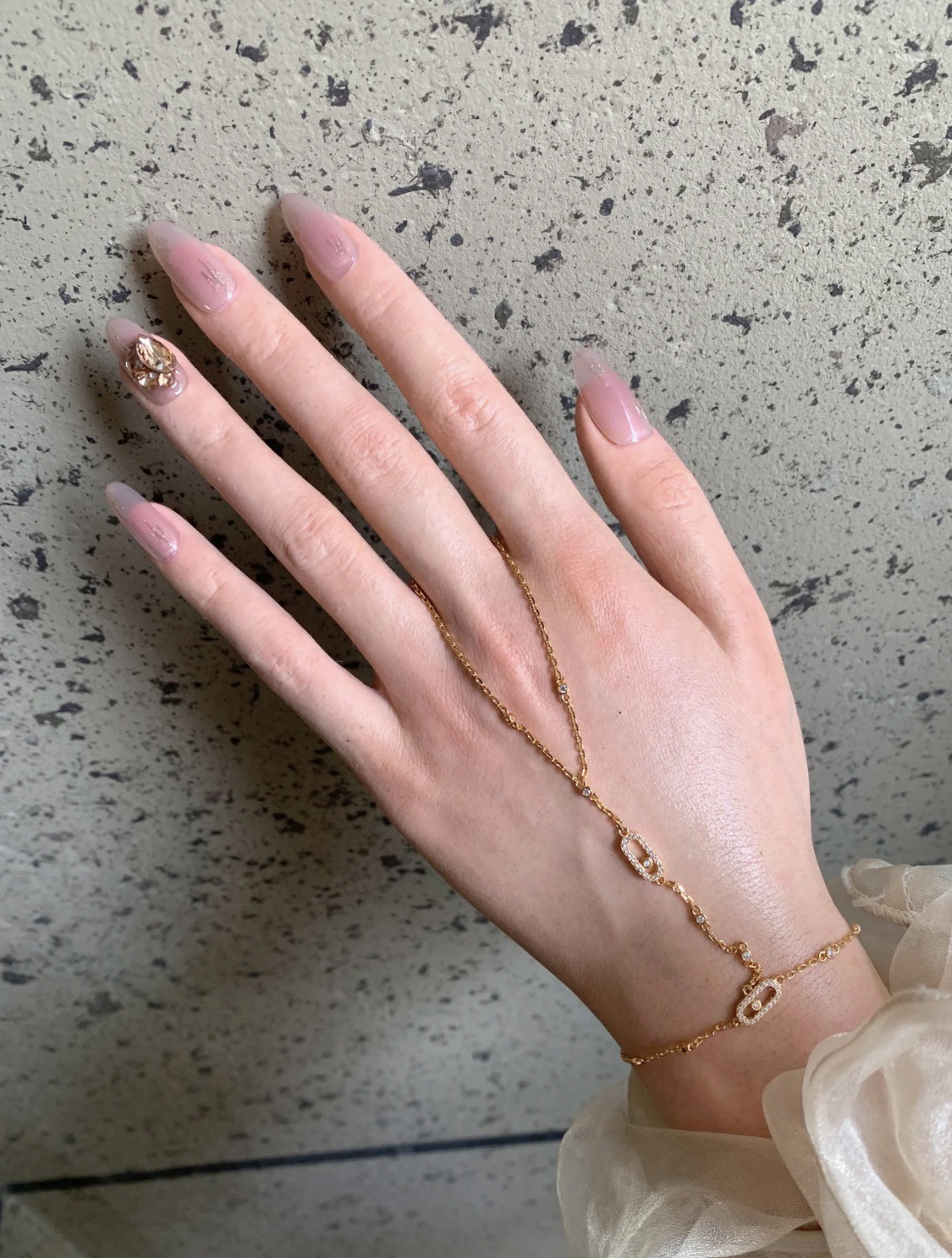 Messika Move Uno bracelet Yellow gold with clear diamonds white gold with clear diamonds rose gold with clear diamonds 17cm
