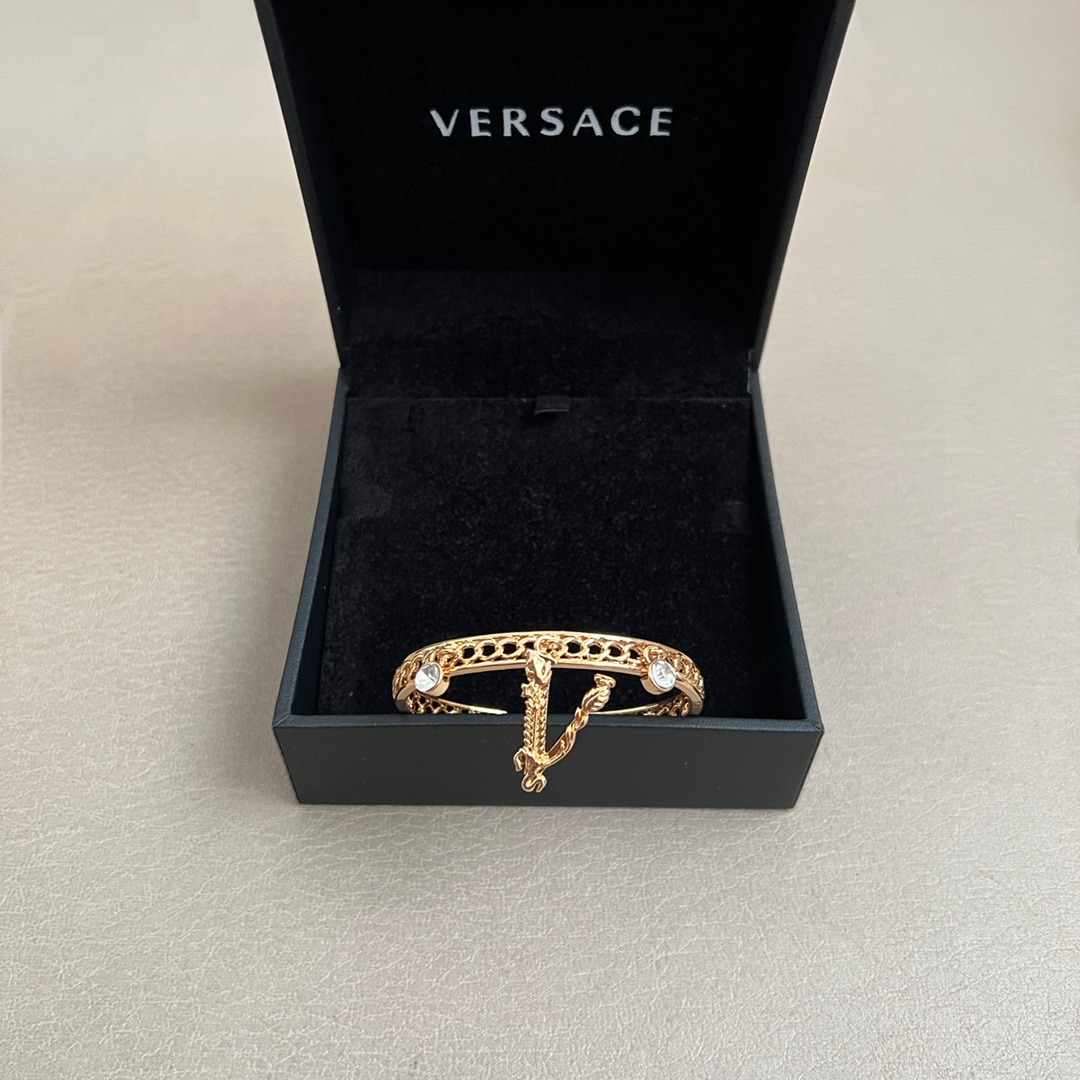 Luxury necklace