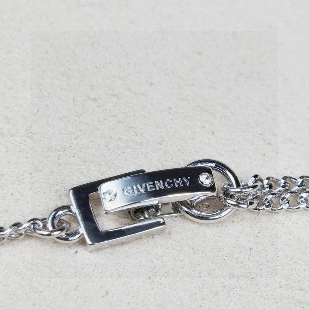 Luxury necklace platinum