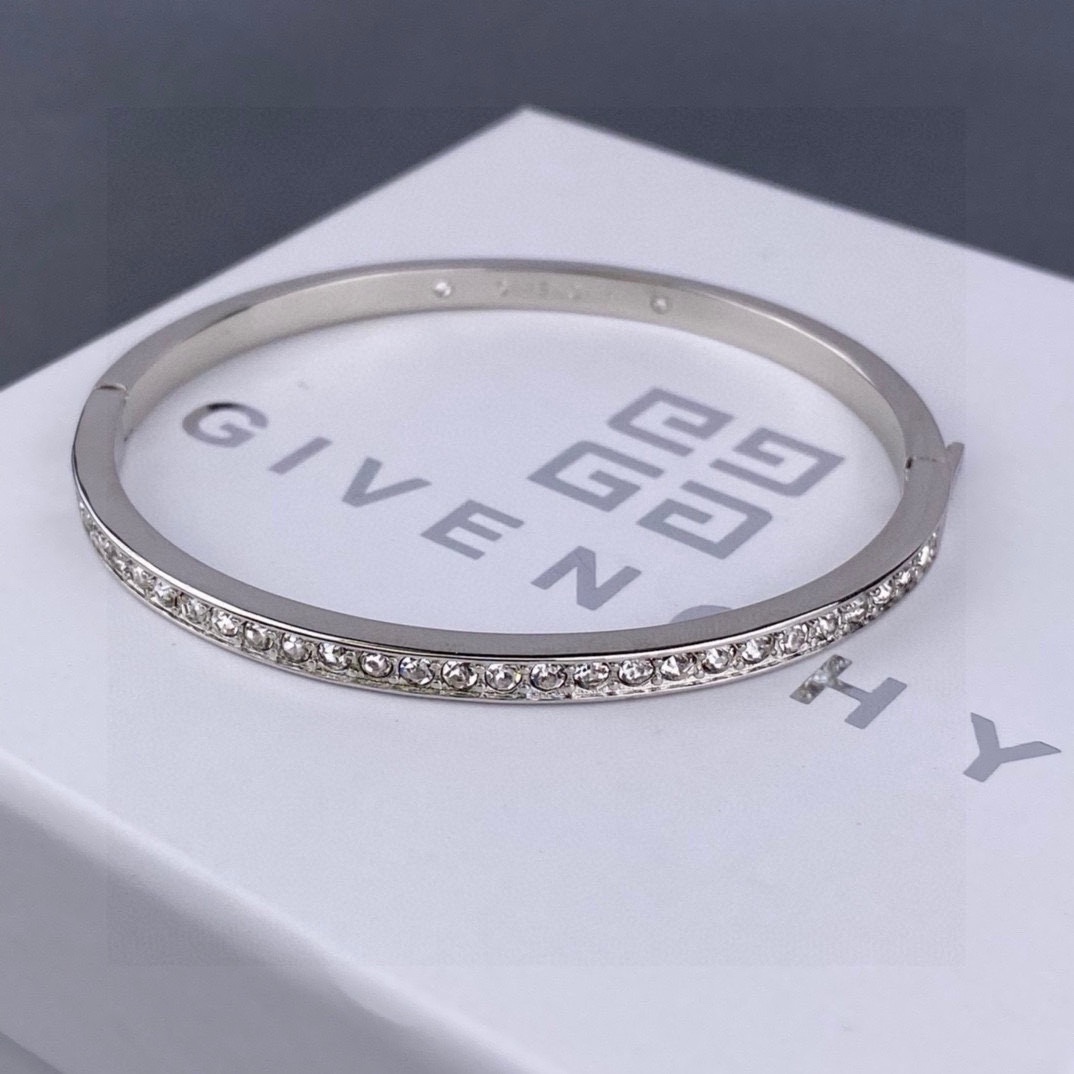 Luxury necklace