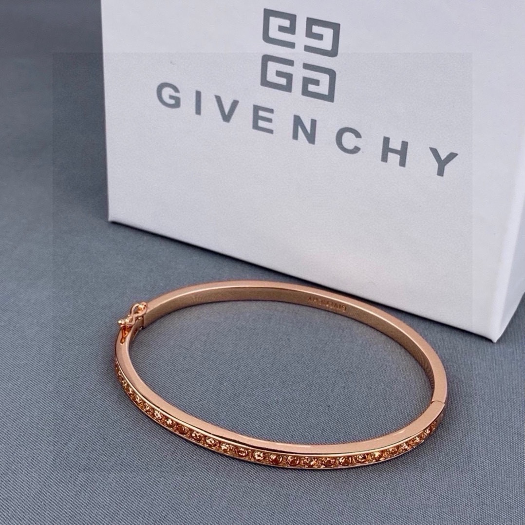 Luxury necklace