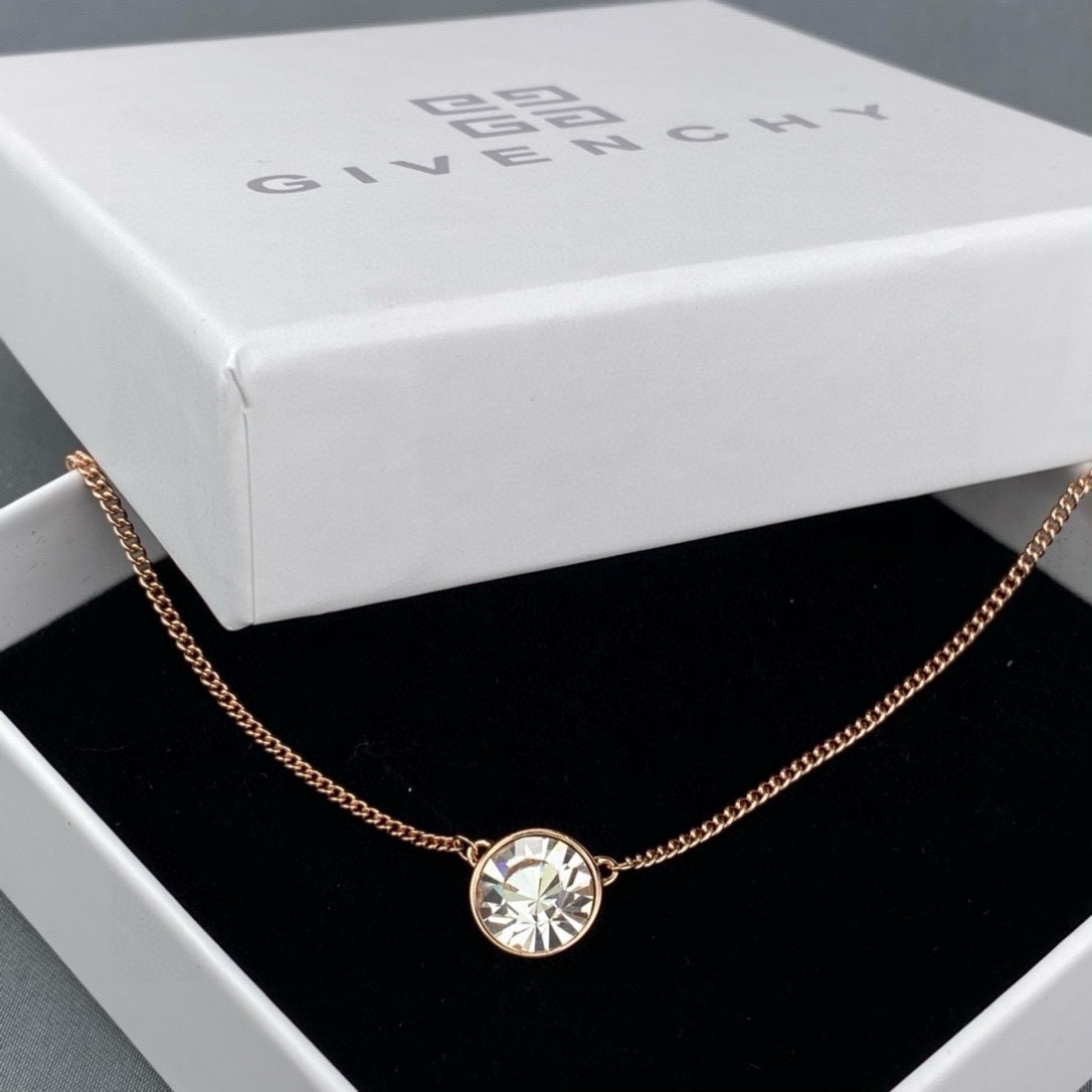 Luxury necklace