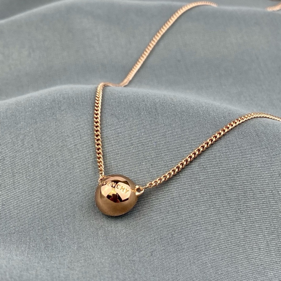 Luxury necklace