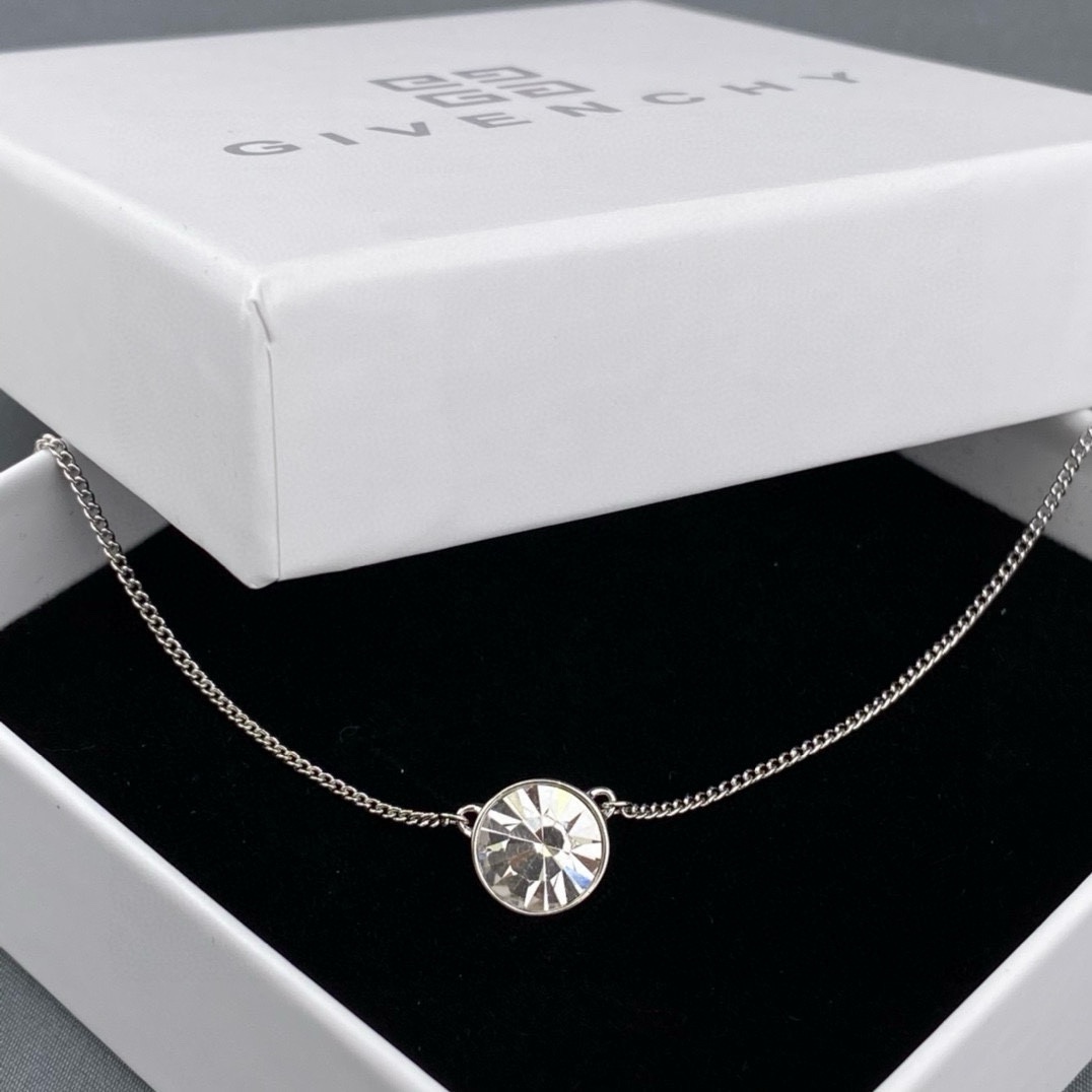 Luxury necklace