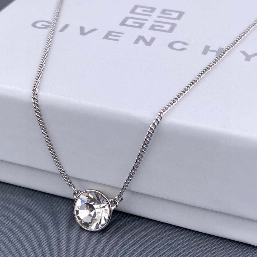 Luxury necklace