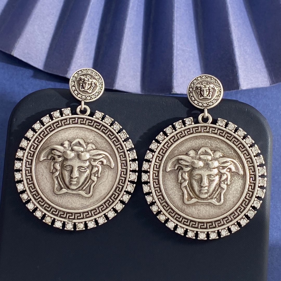 Luxury necklace