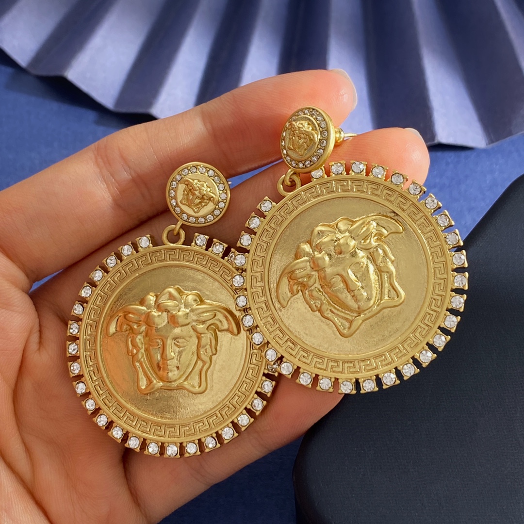 Luxury necklace