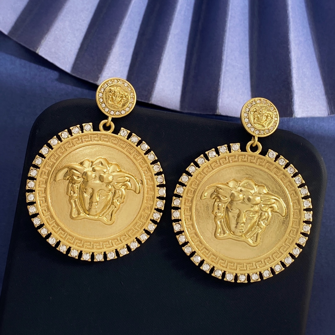 Luxury necklace