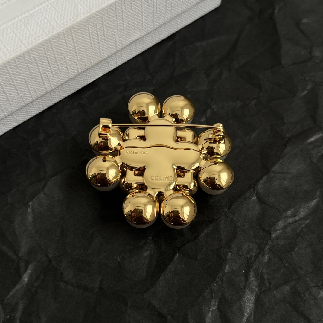 Celine Triomphe Pearl Flower brooch gold-tone metal cream white faux pearl clear crystal 3cm diameter
