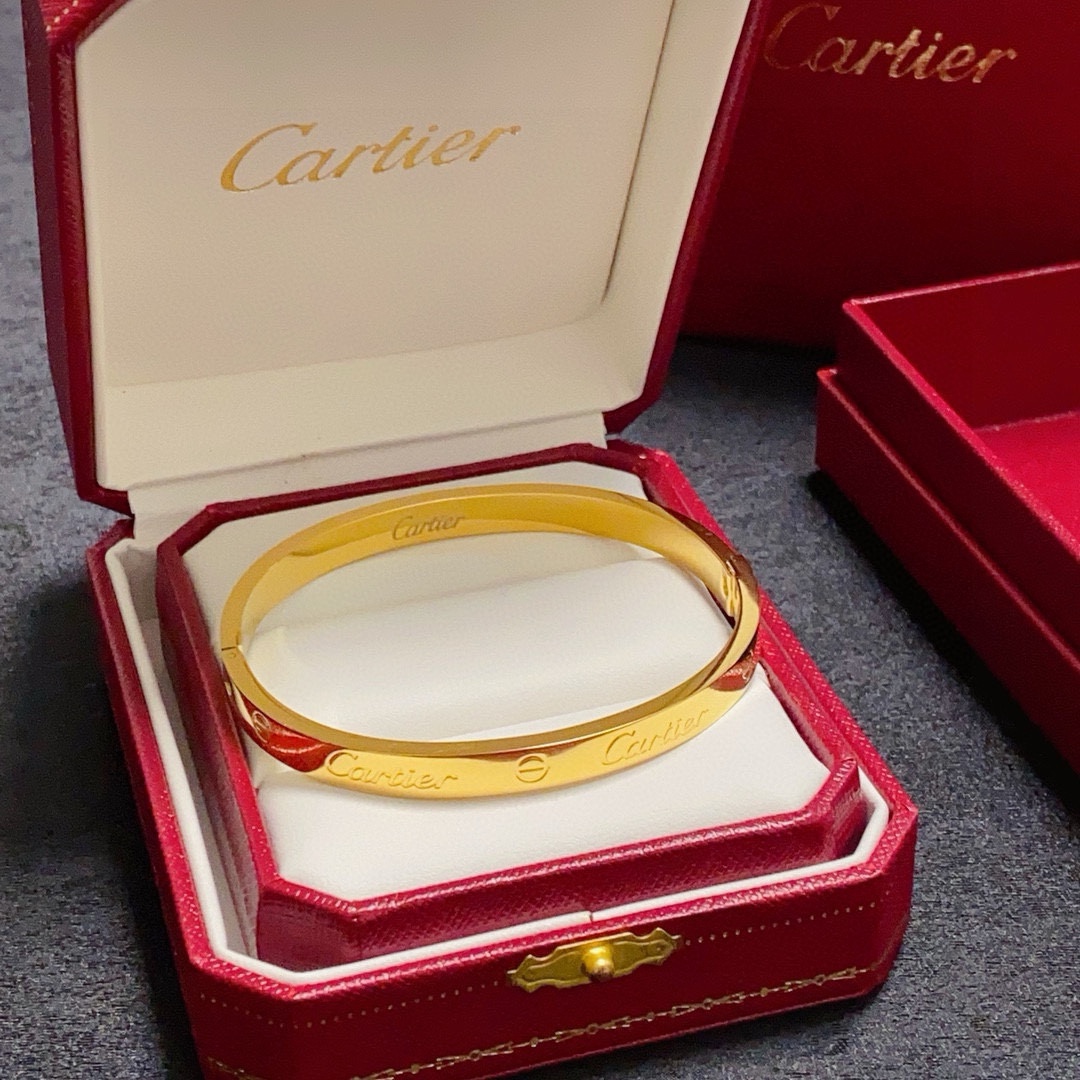 Cartier Love bracelet 18k yellow gold 17
