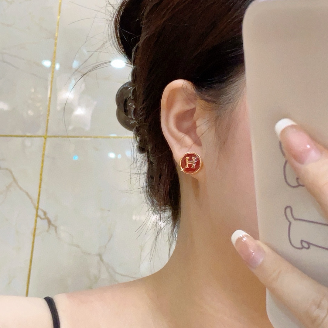 Orecchini Hermes H Logo Round Stud orecchini in metallo color oro con smalto rosso diametro 12 mm