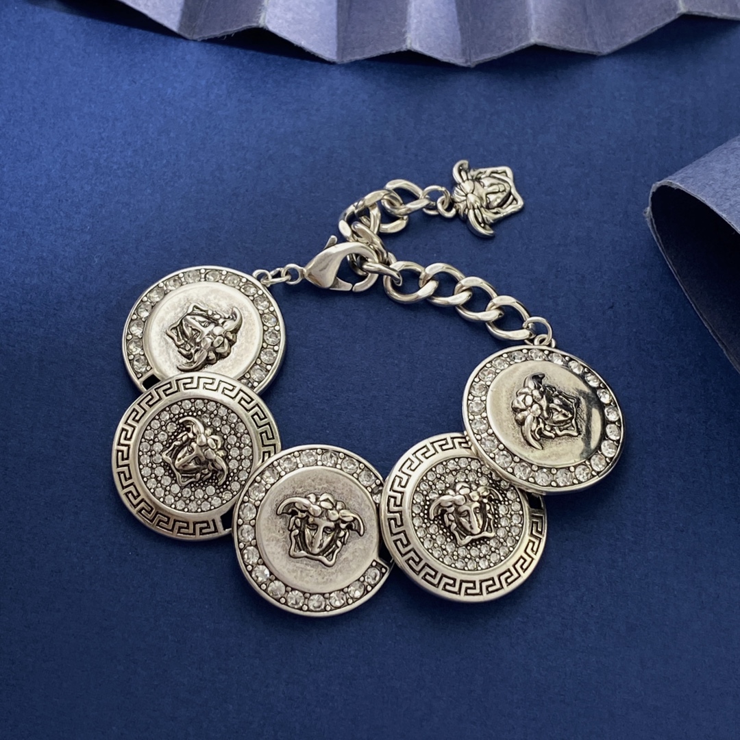 Luxury necklace