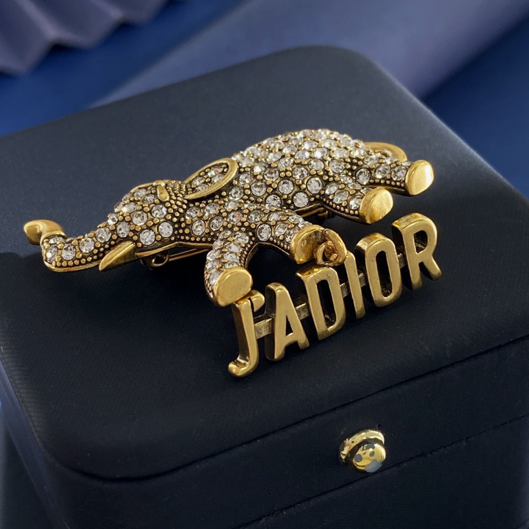 Dior J ADIOR Elephant brooch antique gold tone metal with clear crystal pave 3 5cm width