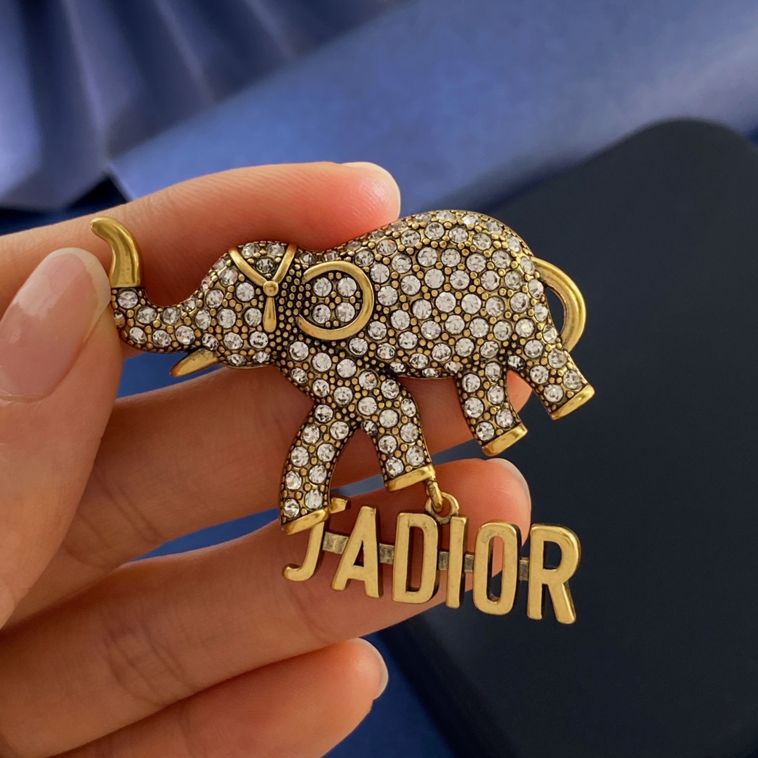 Dior J ADIOR Elephant brooch antique gold tone metal with clear crystal pave 3 5cm width