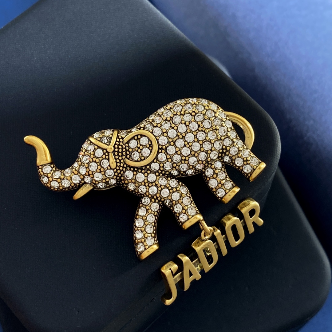Dior J ADIOR Elephant brooch antique gold tone metal with clear crystal pave 3 5cm width