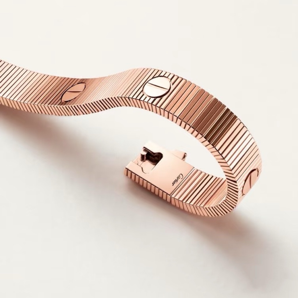 Cartier LOVE UNLIMITED bracelet 18K yellow gold 17cm