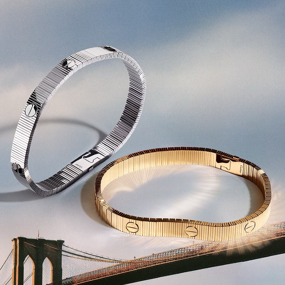 Cartier LOVE UNLIMITED bracelet 18K yellow gold 17cm