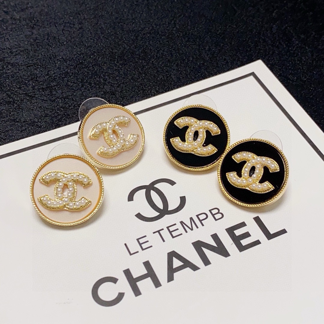 Chanel CC Logo Round Button Stud Earrings earrings Gold-tone metal with cream enamel and faux pearl detailing One Size 1 5cm diameter