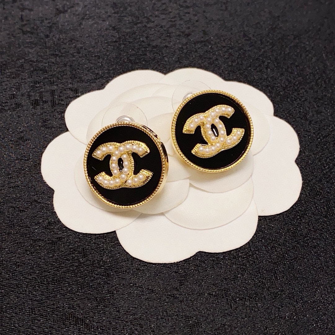 Chanel CC Logo Round Button Stud Earrings earrings Gold-tone metal with cream enamel and faux pearl detailing One Size 1 5cm diameter