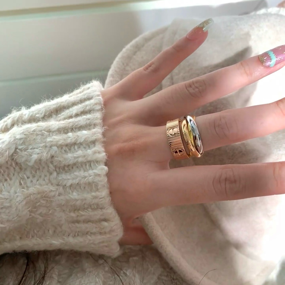 Cartier Love ring 18K rose gold 18K yellow gold 18K white gold no gemstones 6-9
