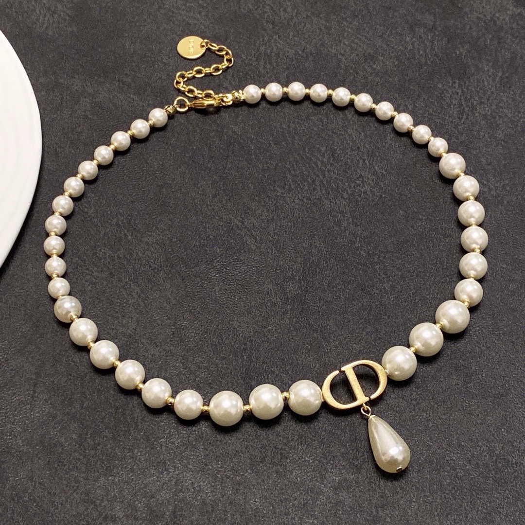 Dior CD Logo Pearl Drop Choker necklace Gold-tone metal with white pearls 40cm