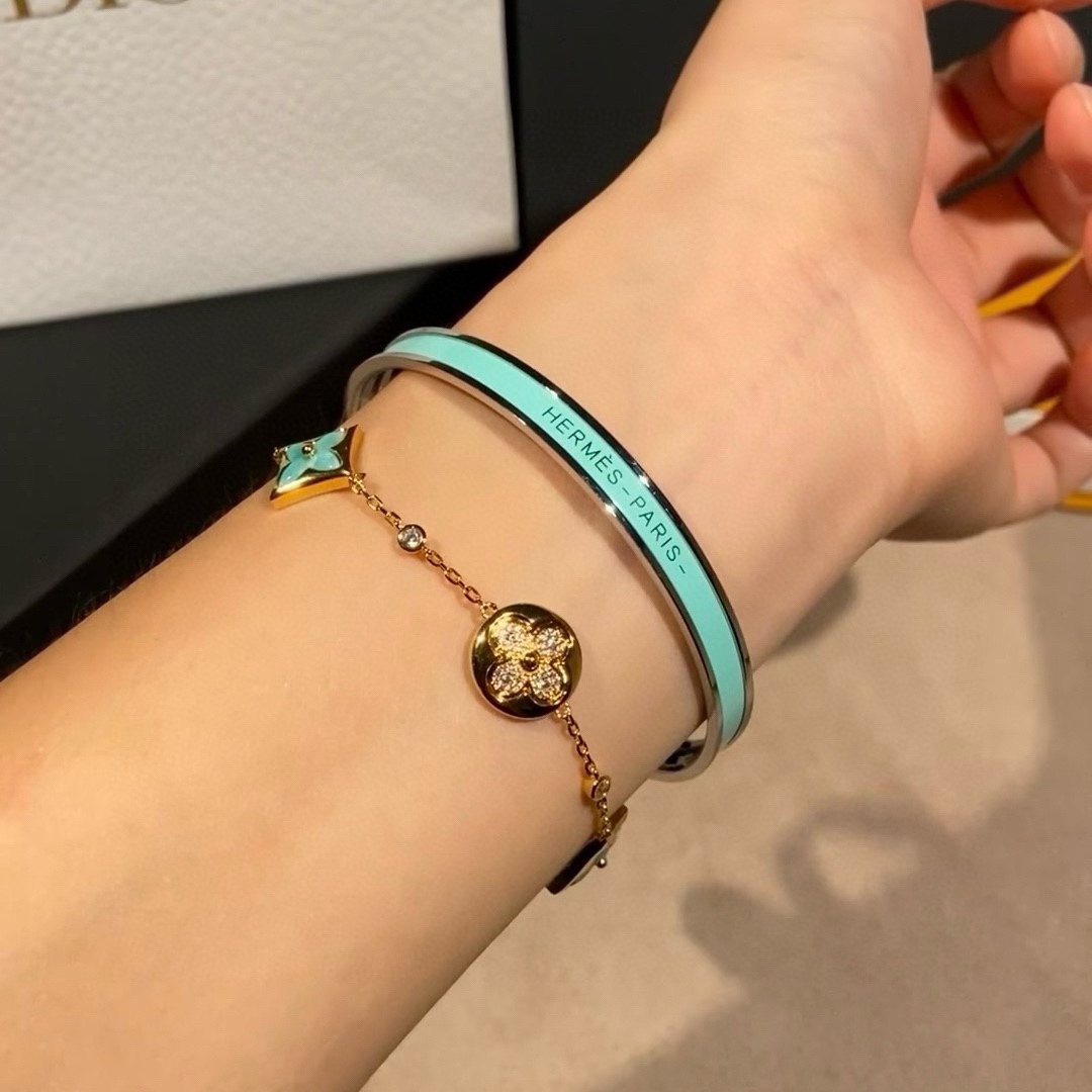 Bracciale Hermes Uni Bangle metallo argentato con smalto turchese MM