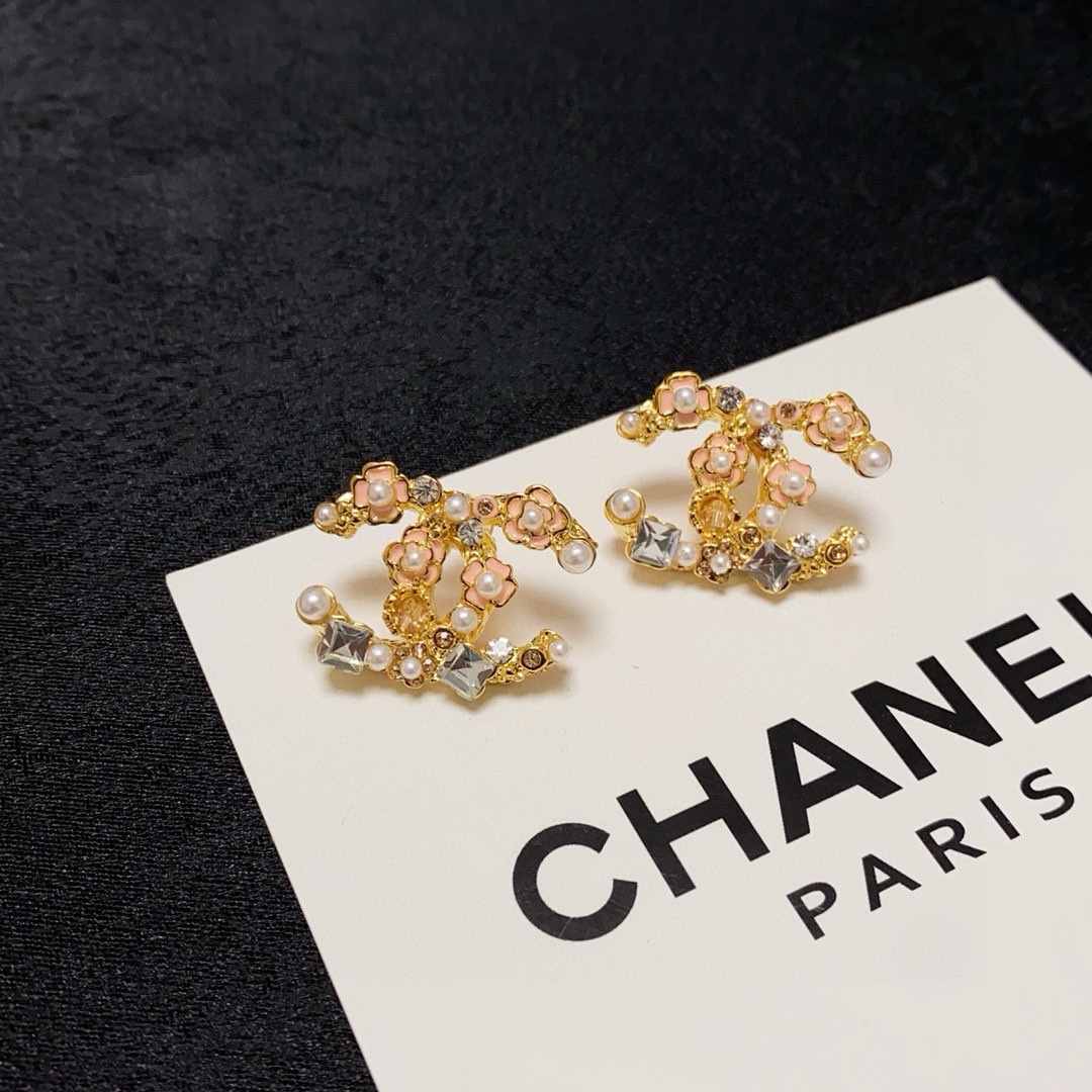 Chanel CC Logo Floral Pearl Crystal Stud Earrings earrings gold-tone metal light pink enamel white faux pearl clear crystal champagne crystal 2cm stud diameter