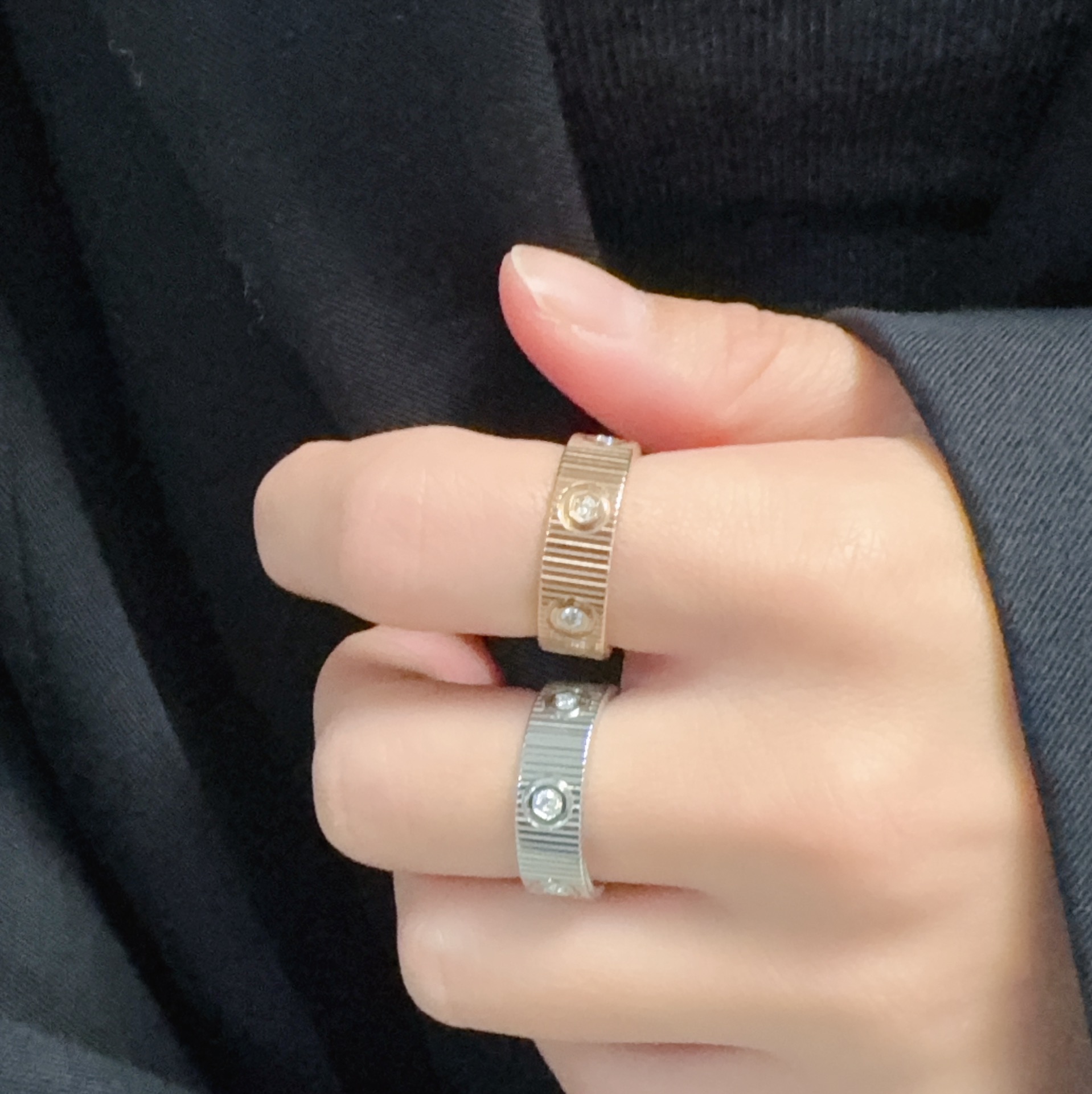 Cartier Love Ring Striated Diamond ring Available in 18k yellow gold 18k white gold 18k rose gold set with round brilliant diamonds 54